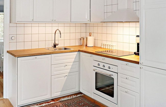 10 Person Holiday Home in Yngsjo - Photo 5