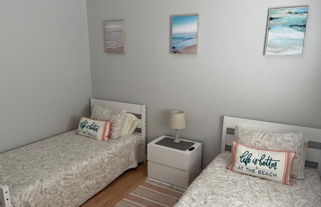 Family Friendly - Private Pool - Sleeps 10 - Foto 6