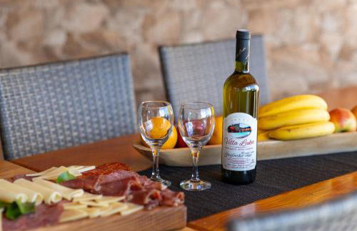 Beautiful Holiday Home "Villa Luka" - Foto 5