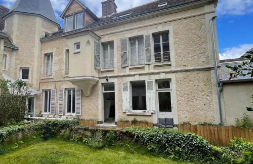 Maison historique au cœur de Nogent-le-Rotrou, 6 chambres, piscine chauffée, idéal pour familles et amis - FR-1-581-121 - Foto 1