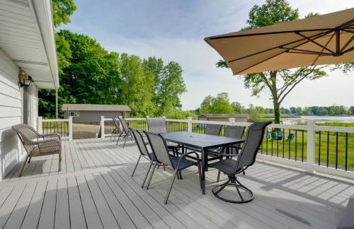 Lakefront Home in Hartford Hot Tub, Kayaks and Dock - Foto 20