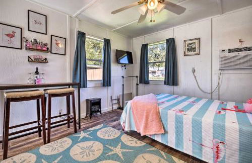 Flirty Flamingo' Studio: 1 Mi to Canyon Lake - Foto 12