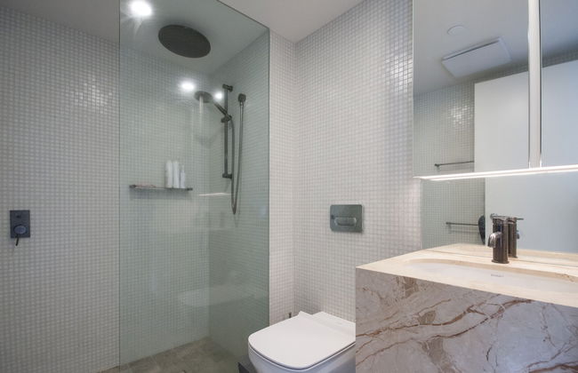 Modern 2 Bedroom Potts Point Apartment - Photo 21