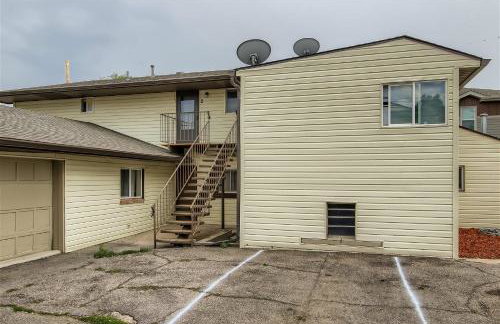 Natural Light, High-Vaulted Ceilings Apartment and Garage - Foto 20
