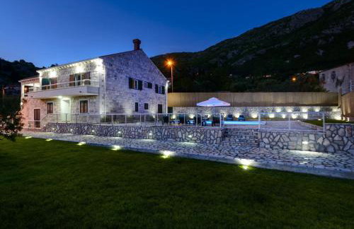 Villa Pave - Six-Bedroom Villa with Terrace and Swimming Pool - Foto 35