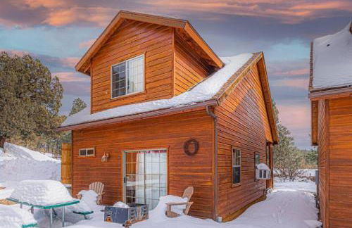 Cabin#2 Elk Hallow - Pet Friendly - Sleeps 6 - Playground & Game Room - Foto 1