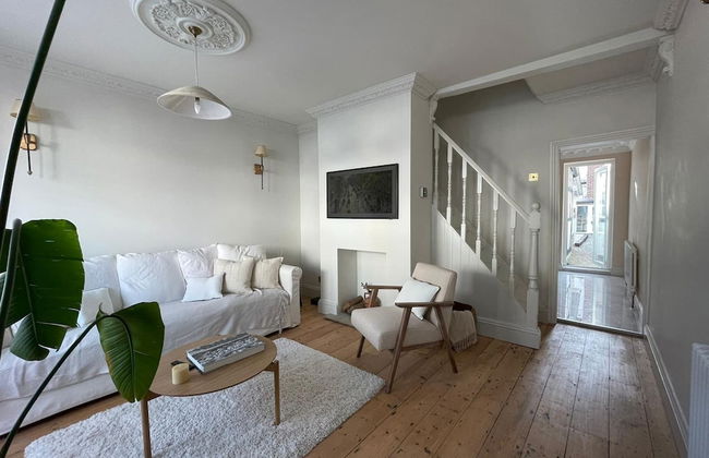 Stunning Beach House At Southsea, Portsmouth - Photo 8