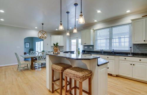 Waterfront Cambridge Gem with Hot Tub, Pool and Dock! - Foto 7