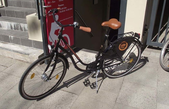 Hamburg Bike Tour - Photo 2