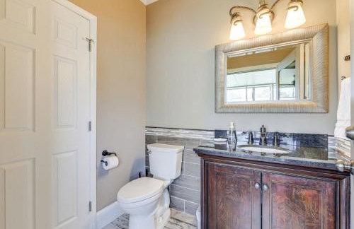 Lake Norman Retreat with Dock, Game Room and Hot Tub - Foto 30