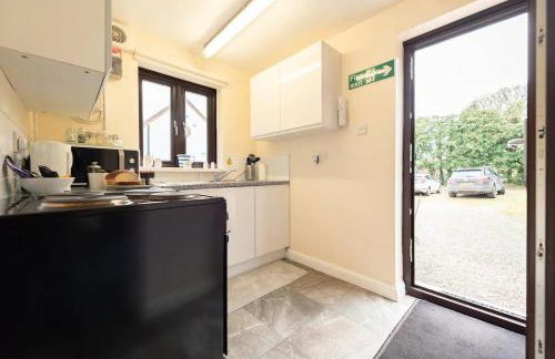 The White House Holiday Cottage - Pass the Keys - Foto 10