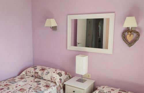 Villa totalmente independiente con piscina comunitaria - Foto 32