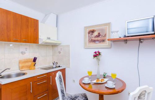 Apartments Nicol - Studio with Terrace - Foto 6