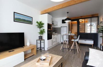 Le Saint Pierre Quartier Historique d'Oloron Sainte Marie - Foto 1