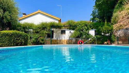 La Buganvilla - Photo 2