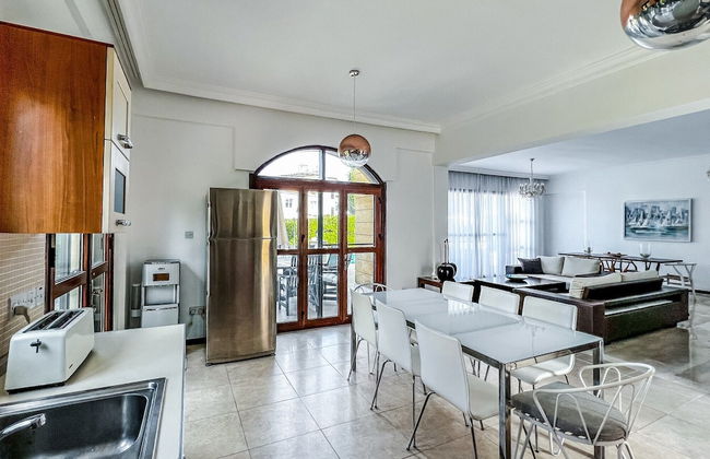 Villa With Private Pool and Backyard in Lapta - Foto 8