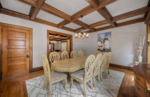 Entire Main level of Beautiful Historic Home - Foto 39