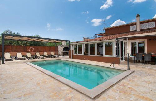 Villa Jakov - Photo 1