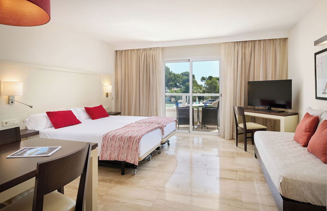 Grupotel Alcudia Suite - Photo 9