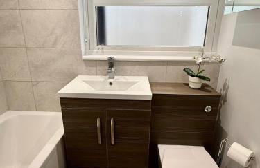 Beachside Comfort, Beach & Castle, Free Parking - Foto 8