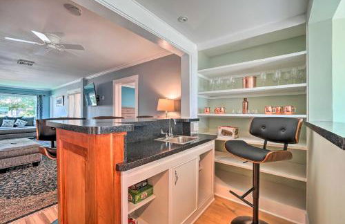 Downtown Retreat with Grill, Fire Pit and Wet Bar - Foto 1