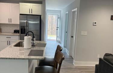 Modern new townhouse near Stone Mountain Sleeps 10 - Foto 18