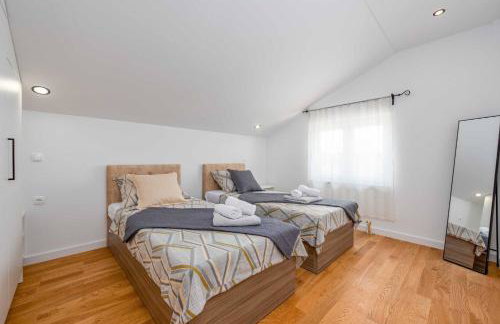 MY DALMATIA - Villa Pezer with heated swimming pool, sauna and Jacuzzi - Foto 41