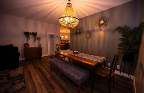 Beach Home in Quiet Neighborhood 5 minutes from the Pier - Foto 62