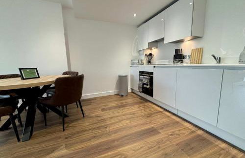 Luxury 2 bed Apt Near Ascot & Windsor - Foto 16