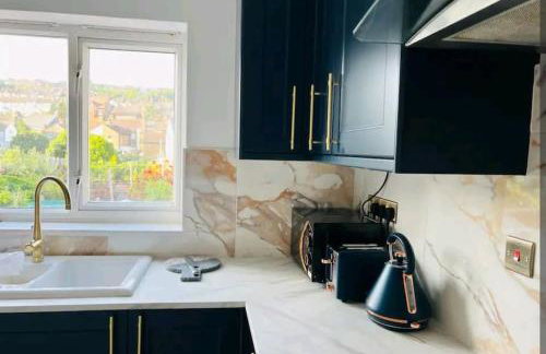 Modern 2 bedroom flat by Dover Port, Castle& Sea! - Foto 15