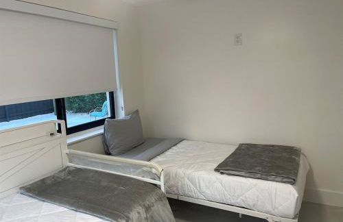 Transit-Friendly Flamingo Park Hideaway - Foto 27