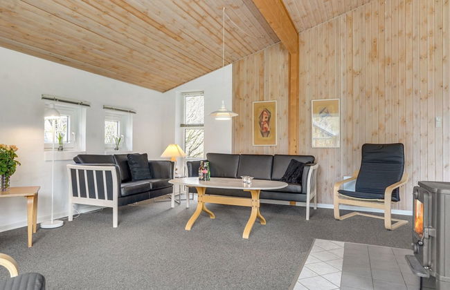 4 bedroom House in Toftlund with terrace - Photo 15