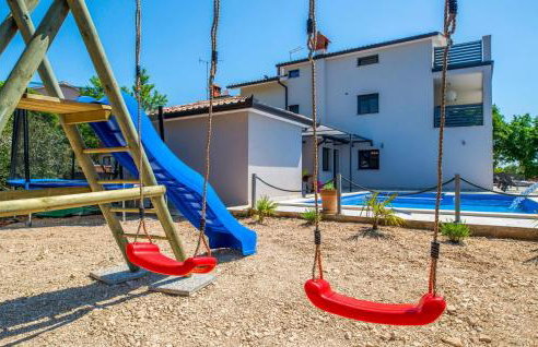 Villa with Swimming Pool, Outdoor Kitchen, Sauna, Hot Tub, Play Area, Sea View - Foto 16