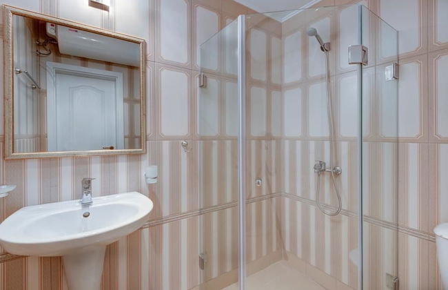 Venera & Anastasia Palace Apartments - Photo 31