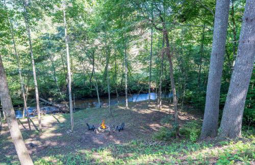 Copperline Lodge - Luxury Creekside Retreat - Creekside Views, Hot Tub, Game Room, Outdoor Fireplaces, Chef Kitchen, Fire Pit - - Foto 7