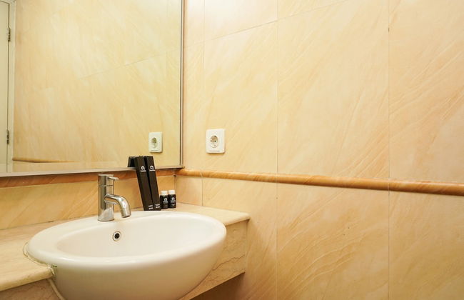 Strategic and Best 3BR Apartment at FX Residence - Photo 15