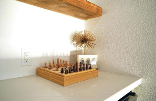 Stunning Waterfront 3BR Retreat - Perfect Getaway - Foto 17