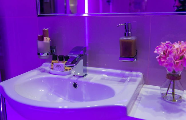 Aphrodite Suites Huddersfield - Foto 68