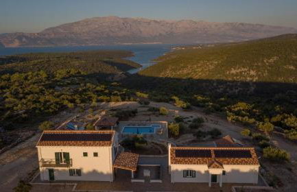 Villa Luisa Pucisca - 2 Häuser, 6 Schlafzimmer Insel Brac - Pool, Grill, Kamin, Tischtennis, Boccia - Foto 17