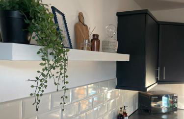 5 Roslin Place- 2 Bed Apartment - Photo 15