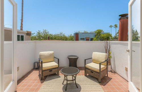 Exclusive 2BD 3BA with Balcony - Photo 19