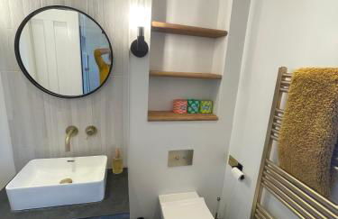 Renovated Barn with Pond View - Foto 16