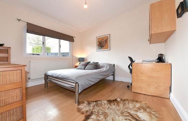 Gorgeous 3BD Cottage in the Heart of Guildford - Foto 2