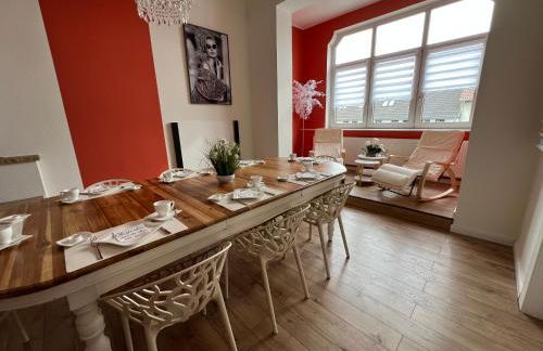 Stilvolle XXL-Ferienwohnung für 9 Gäste-148qm,4 Schlafzimmer,2 Parkplätze - Foto 15