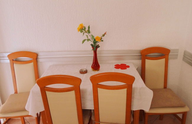 Lush and Sunny Apartment With Balcony and Sea View - Foto 9