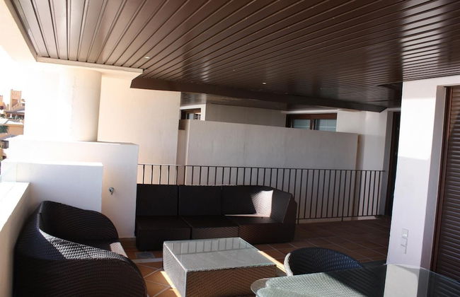 Two-Bedroom Beach Apartment - Photo 25