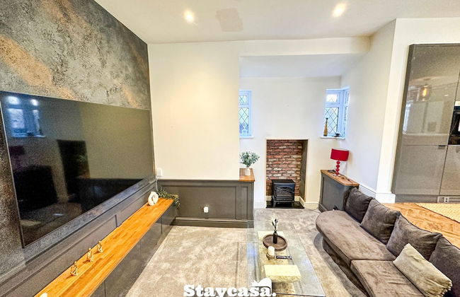 Beautiful Detached Villa - Jacuzzi Bath - Parking - Foto 56