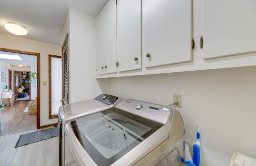 Waterfront Pine Knoll Shores Gem with Boat Dock - Foto 22