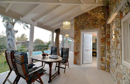 Lagonisi luxurious residence Ruby's Pool Villa - Foto 17