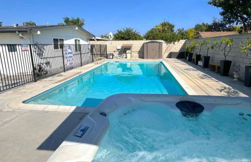 Disneyland Retreat-Pool Spa Game - Foto 2